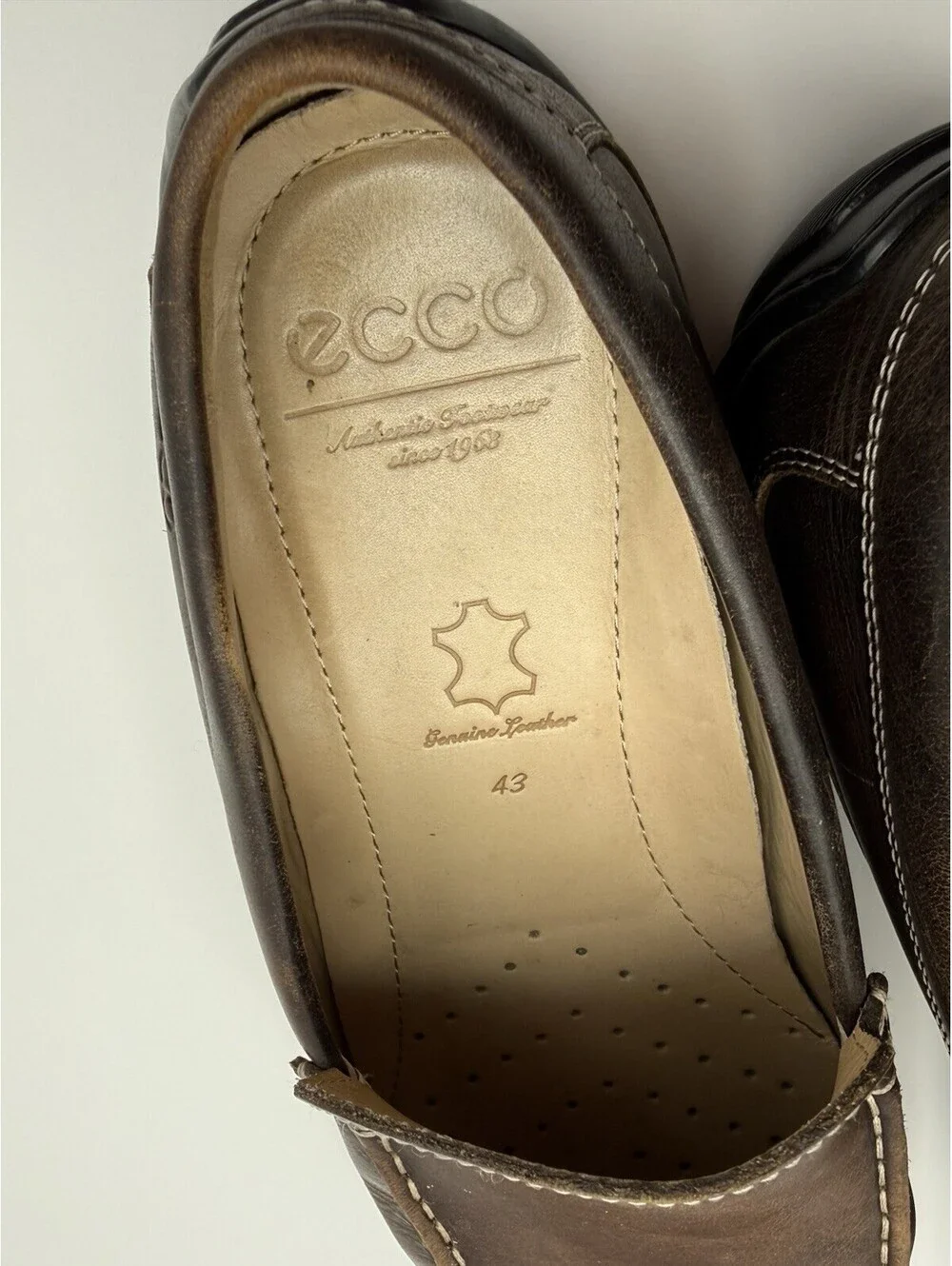 ECCO Classic Moc 2.0 Leather Slip On Loafers Men Sz 9/9.5 EU 42 Brown Drivers